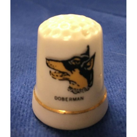 Thimbles Porelain Set of 4 Pets Painted with 3 dogs & 1 Cat - Picture 4 of 5